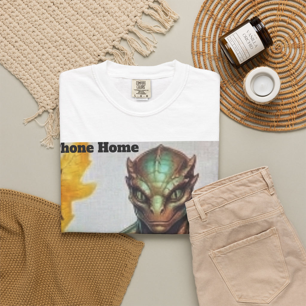 Alien Selfie T-Shirt — "Phone Home" Sci‑Fi Graphic Tee